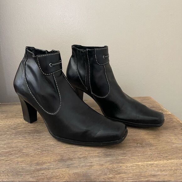 Franco Sarto Soft Faux Leather ankle boots size 8.5 NWOB - Picture 1 of 6